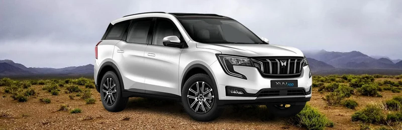 XUV700