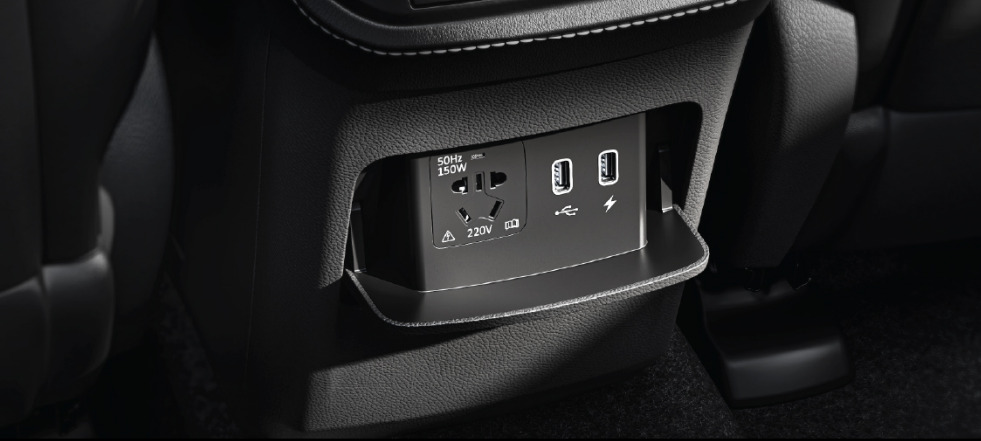 Power Outlets (12 Volt)