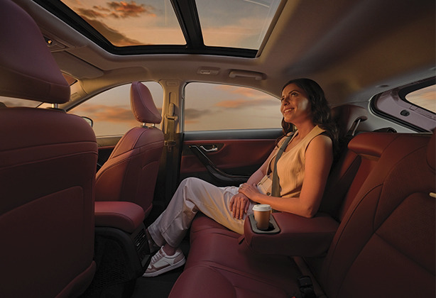 Rear Centre Armrest