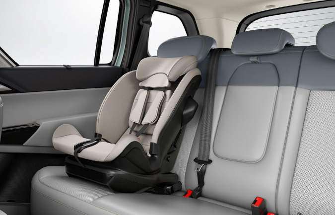 ISOFIX Child Seat Mounts