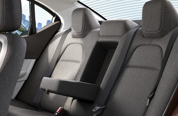 Rear Centre Armrest