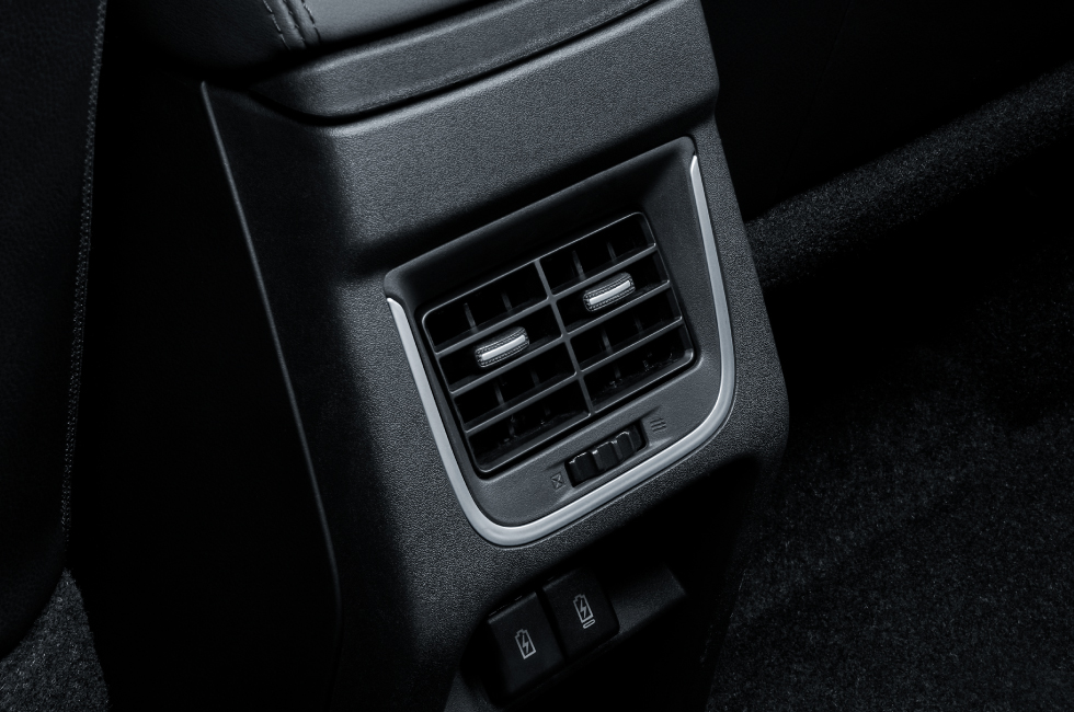 Second Row AC Vents