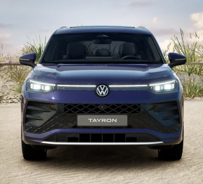 Car image 6